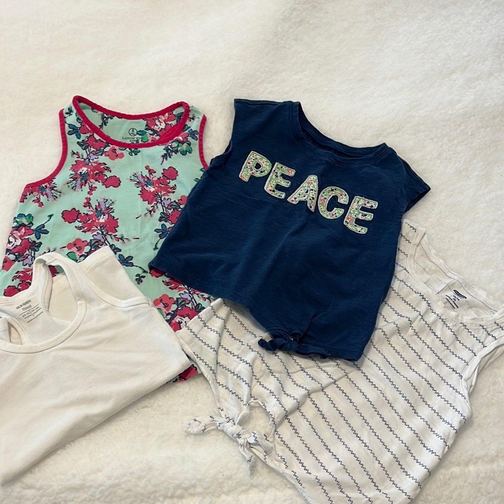 Bundle of 4 tops